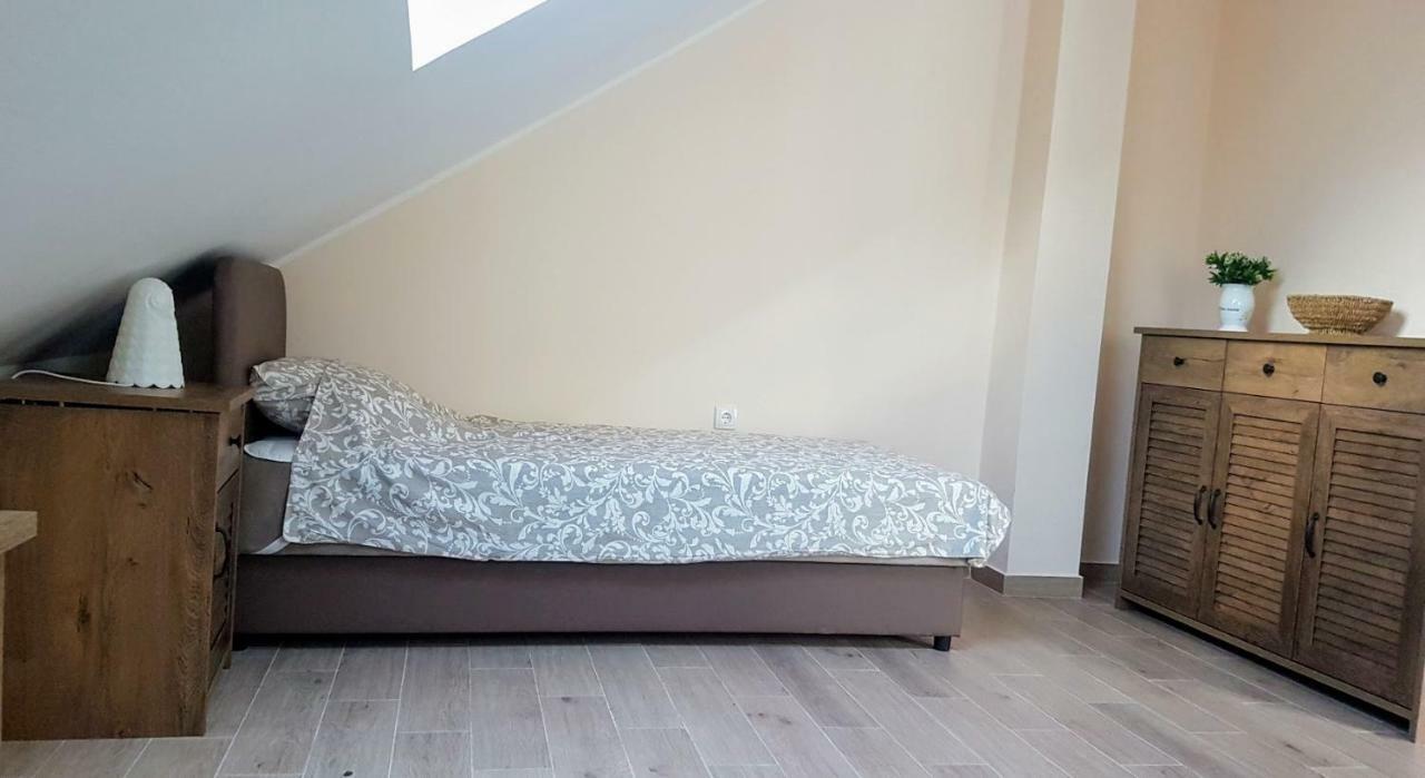 Monika Apartment Тиват Экстерьер фото